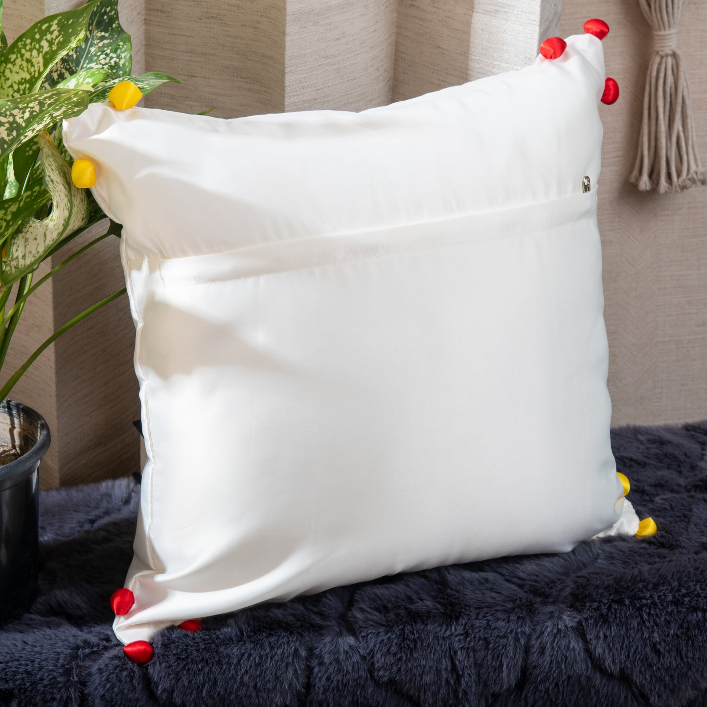 White Pom Pom Cushions Cover (Set of 5pcs)